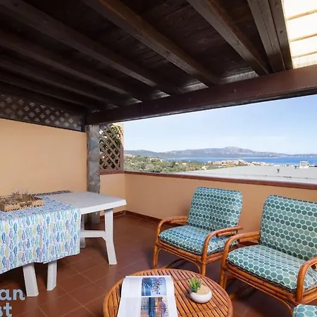 Terrazza Smeralda -vista Mare Apartment *